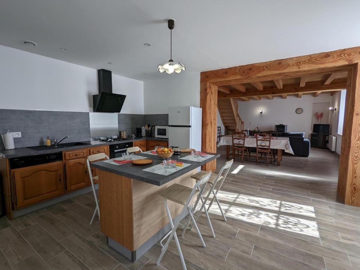 Maison Lumineuse Avec Cour Privative, Proche Sites Culturels, Tout Confort, Equipe Bebe, Wifi Inclus - Fr-1-653-98 Puyreaux Exterior photo