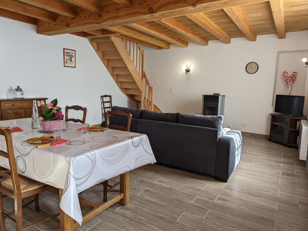 Maison Lumineuse Avec Cour Privative, Proche Sites Culturels, Tout Confort, Equipe Bebe, Wifi Inclus - Fr-1-653-98 Puyreaux Exterior photo