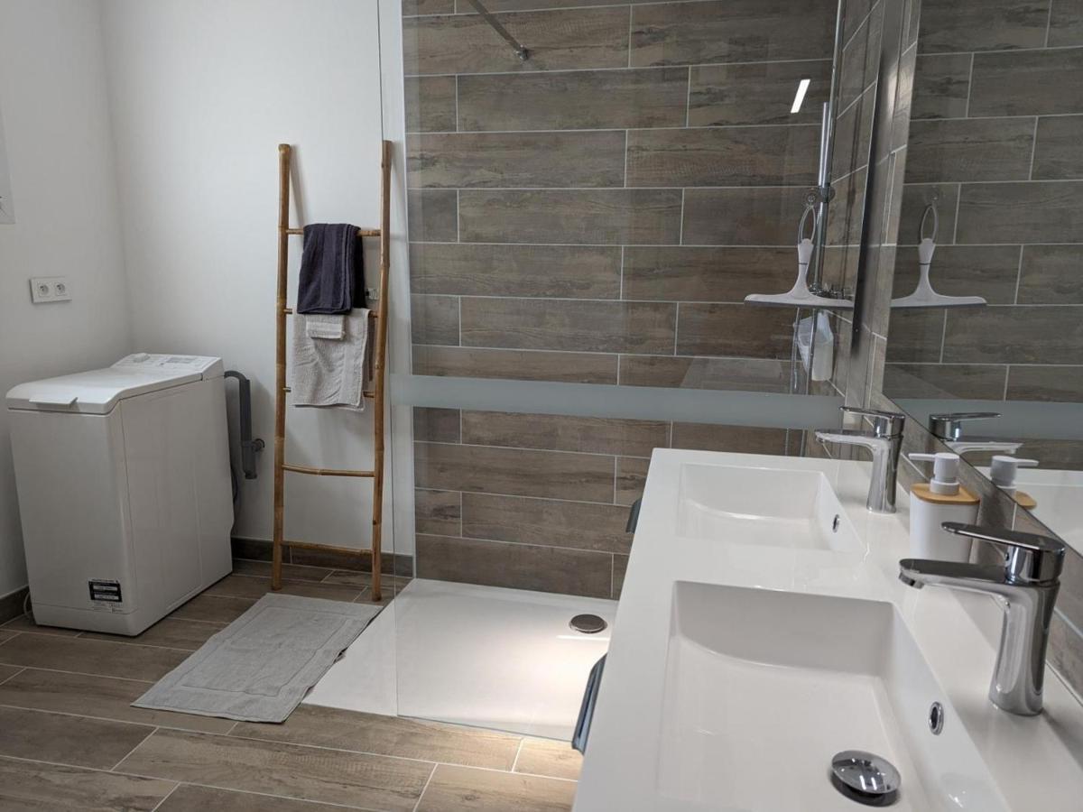 Maison Lumineuse Avec Cour Privative, Proche Sites Culturels, Tout Confort, Equipe Bebe, Wifi Inclus - Fr-1-653-98 Puyreaux Exterior photo